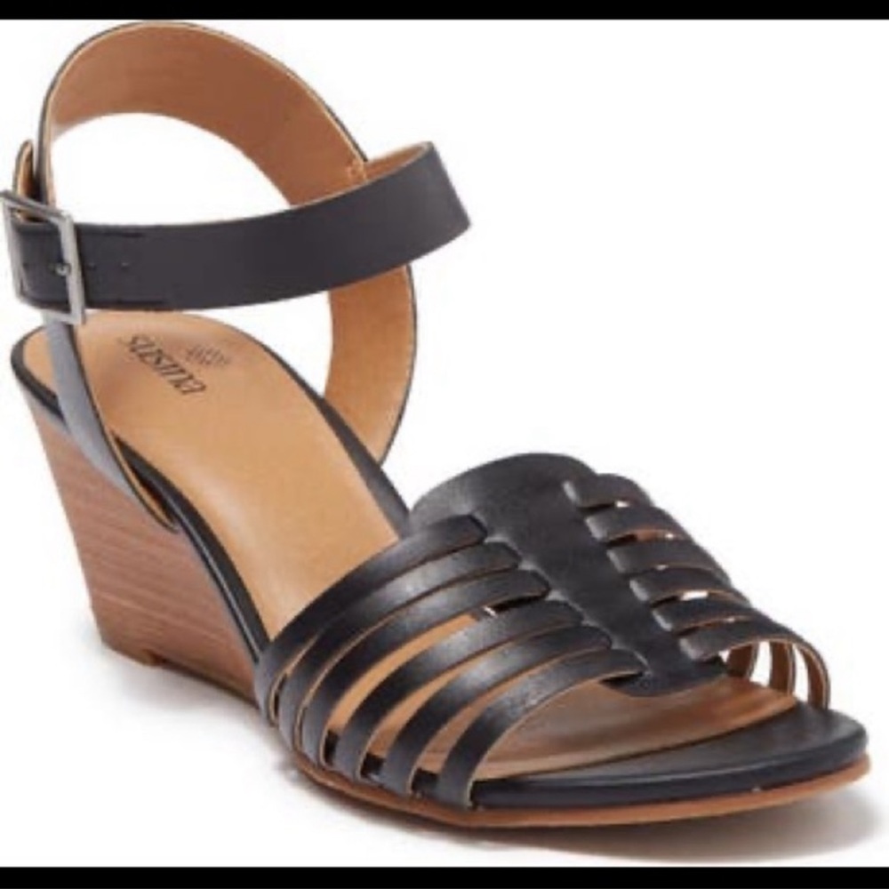 SUSINA Terra Wedge Leather Sandal. Like new, worn few times.